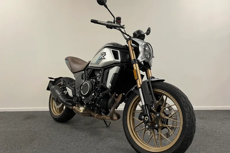 Foto van CFMOTO 700 CL-X Heritage