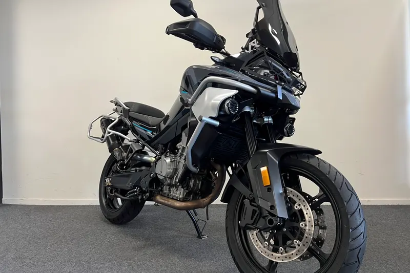 CFMoto 800 MT Sport (2022)