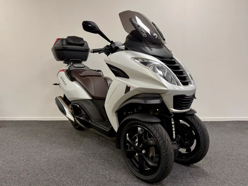 Peugeot Metropolis (2020) — foto 1