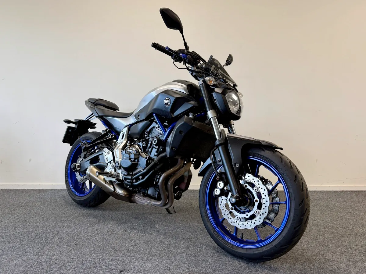 Yamaha MT-07 (2016) — foto 1