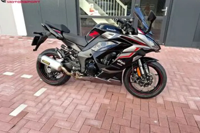 Kawasaki Ninja 1000SX (2021)