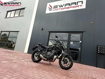 YAMAHA MT (2022) — foto 1
