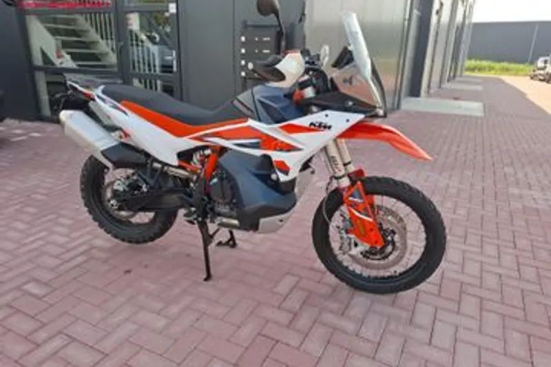 KTM 890 Adventure (2023)