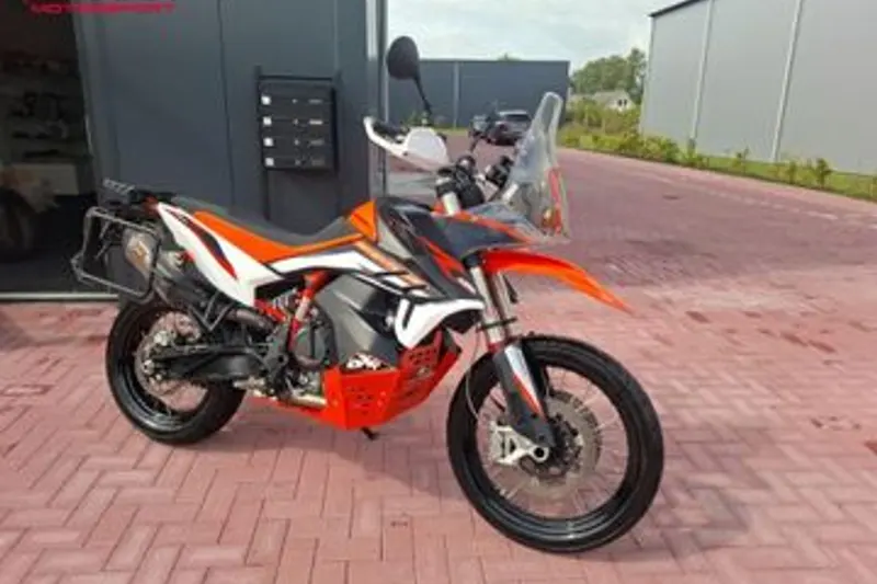 KTM 890 Adventure (2021)