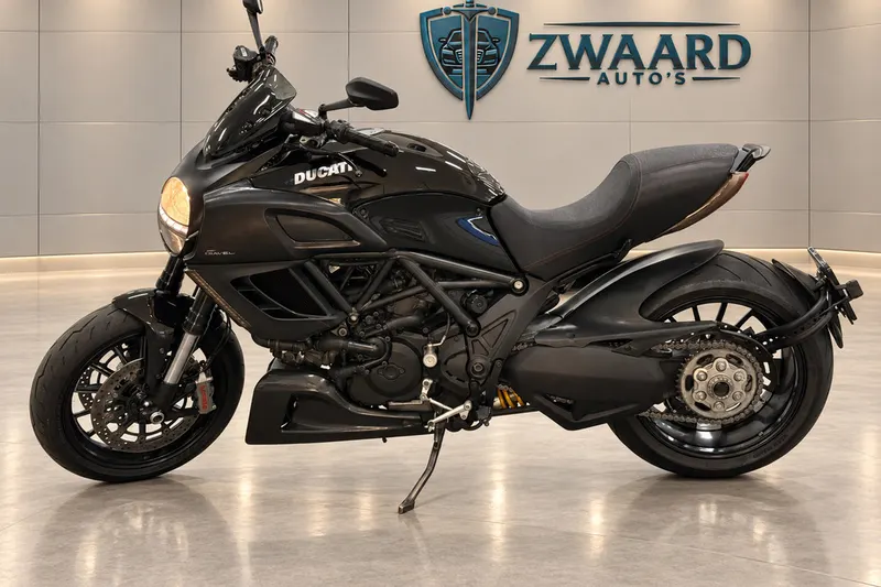 Ducati Diavel (2012)