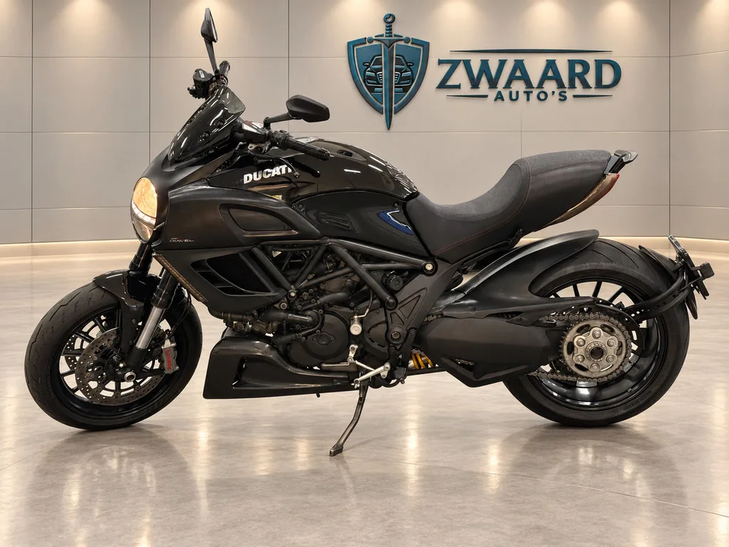 Ducati Diavel (2012) — foto 1