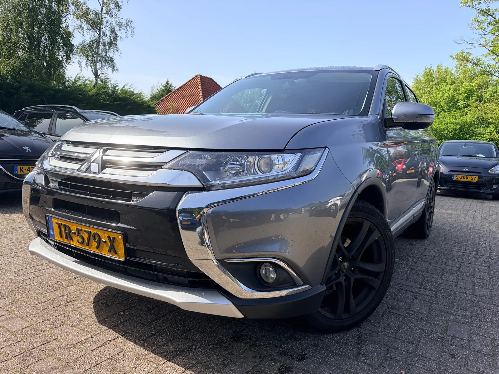 Mitsubishi Outlander (2018) — foto 1