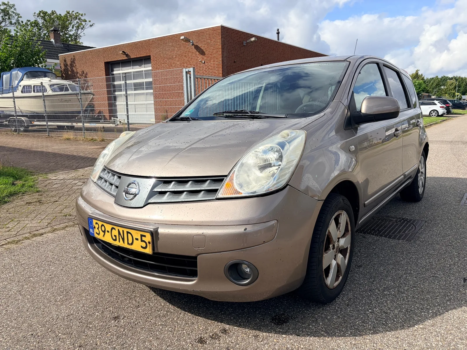 Nissan Note (2008) — foto 1