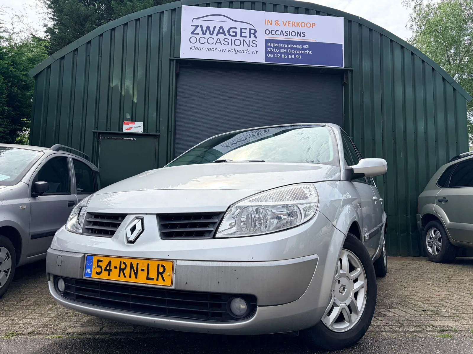 Renault Scénic (2005) — foto 1