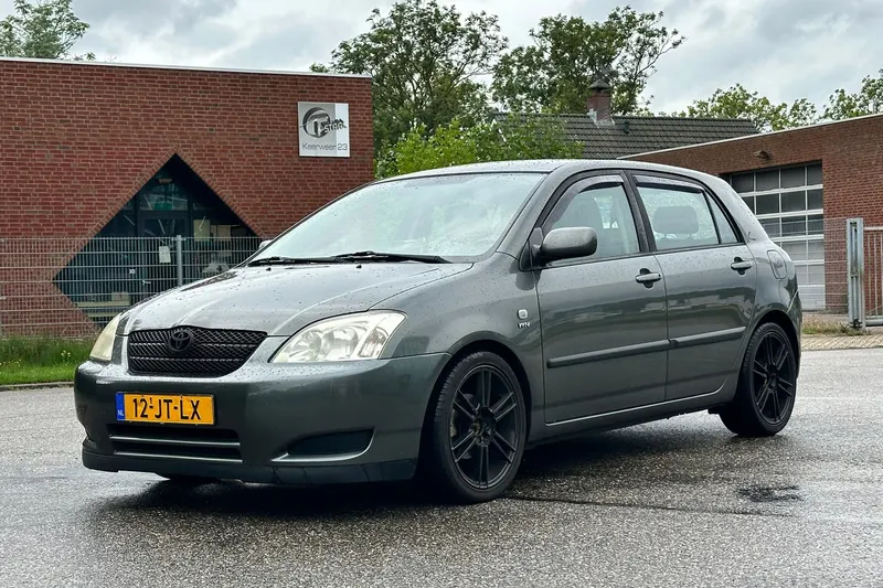 Toyota Corolla (2002)