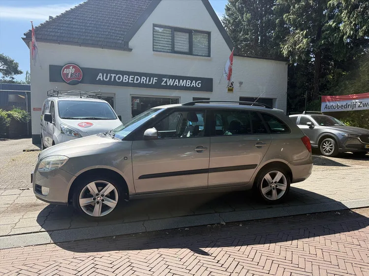 Škoda Fabia (2008) — foto 1