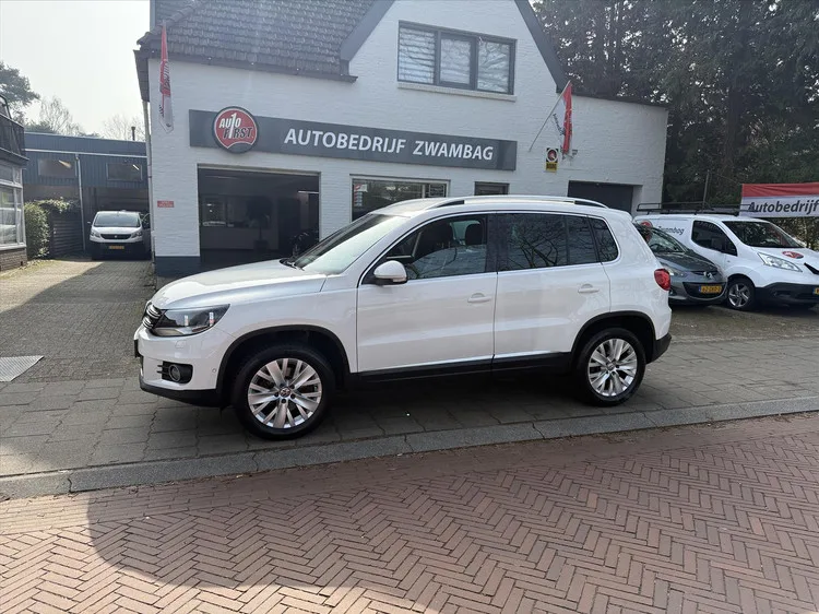 Volkswagen Tiguan (2013) — foto 1