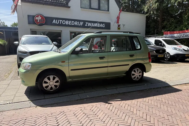 Mazda Demio (2002)