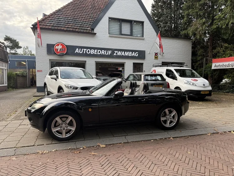 Mazda MX-5 (2006) — foto 1