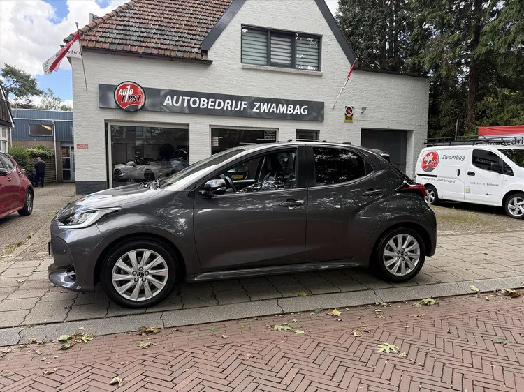 Mazda 2 Hybrid (2022) — foto 1