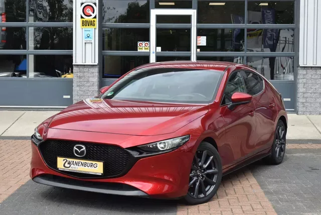 Mazda 3 (2021) — foto 1