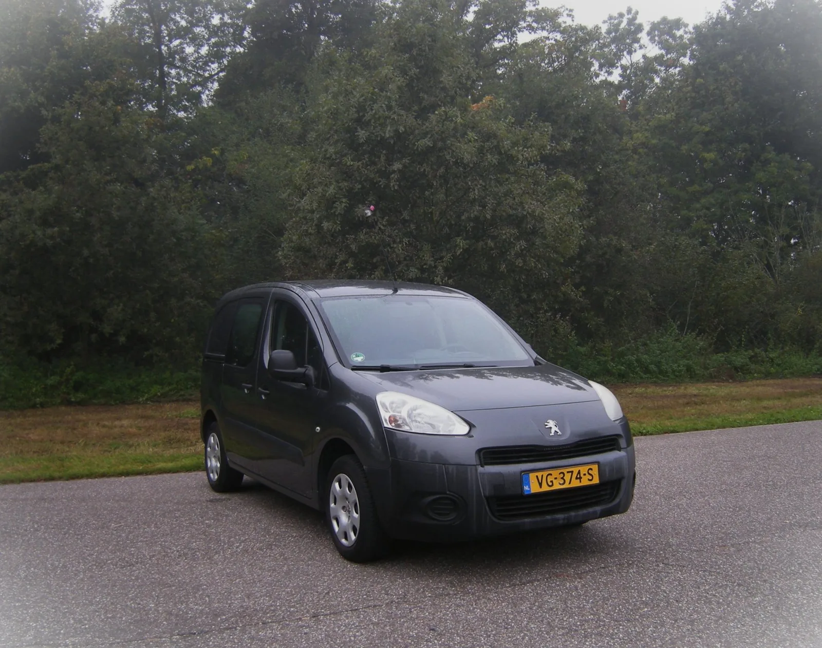 Peugeot Partner (2014) — foto 1