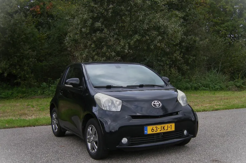Toyota iQ (2009)